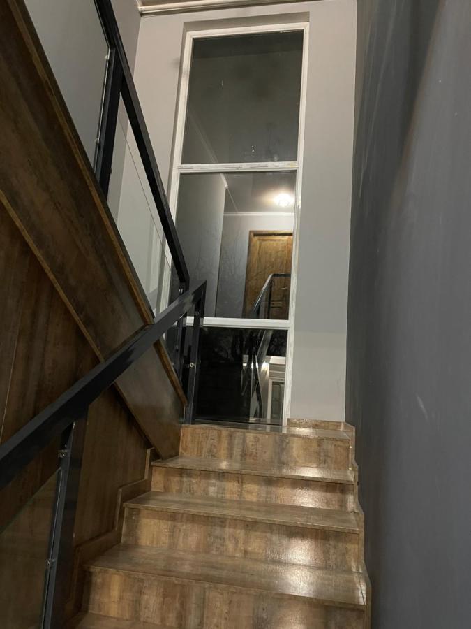 Fam_House Hotel Бишкек Екстериор снимка