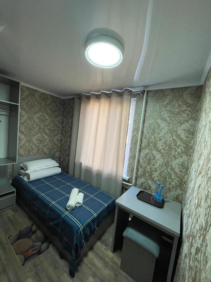 Fam_House Hotel Бишкек Екстериор снимка
