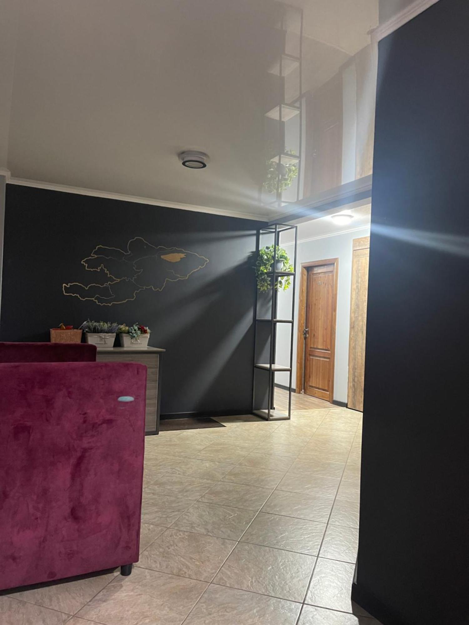 Fam_House Hotel Бишкек Екстериор снимка