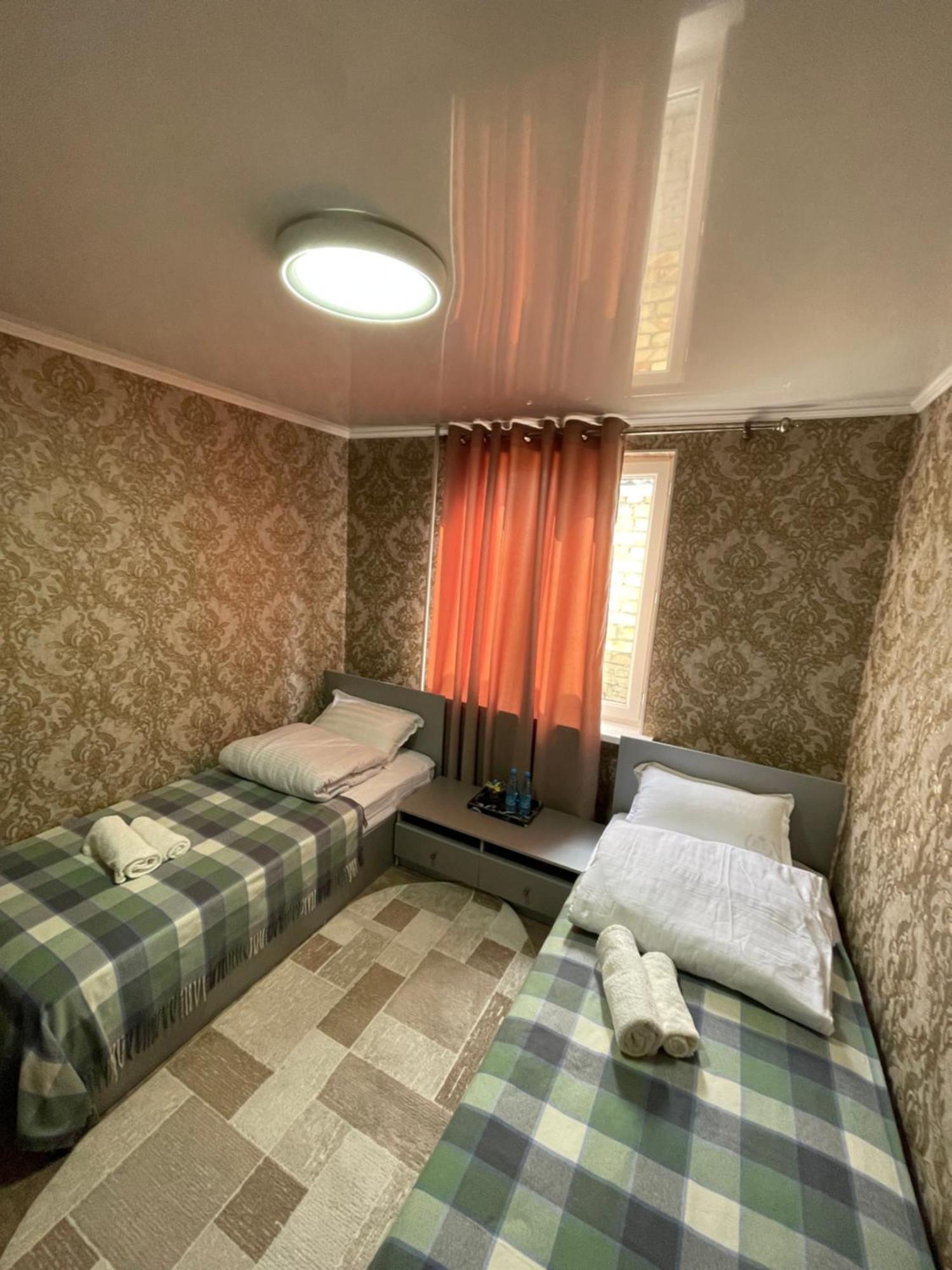 Fam_House Hotel Бишкек Екстериор снимка